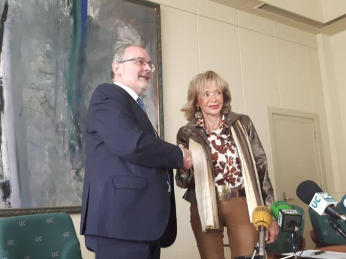 La Universidad quiere colaborar con Mujeres por África