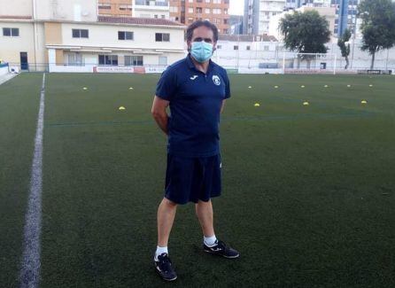 Esteban Cana, entrenador del UD Tavernes