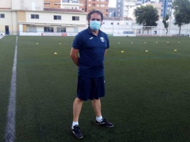Esteban Cana, entrenador del UD Tavernes
