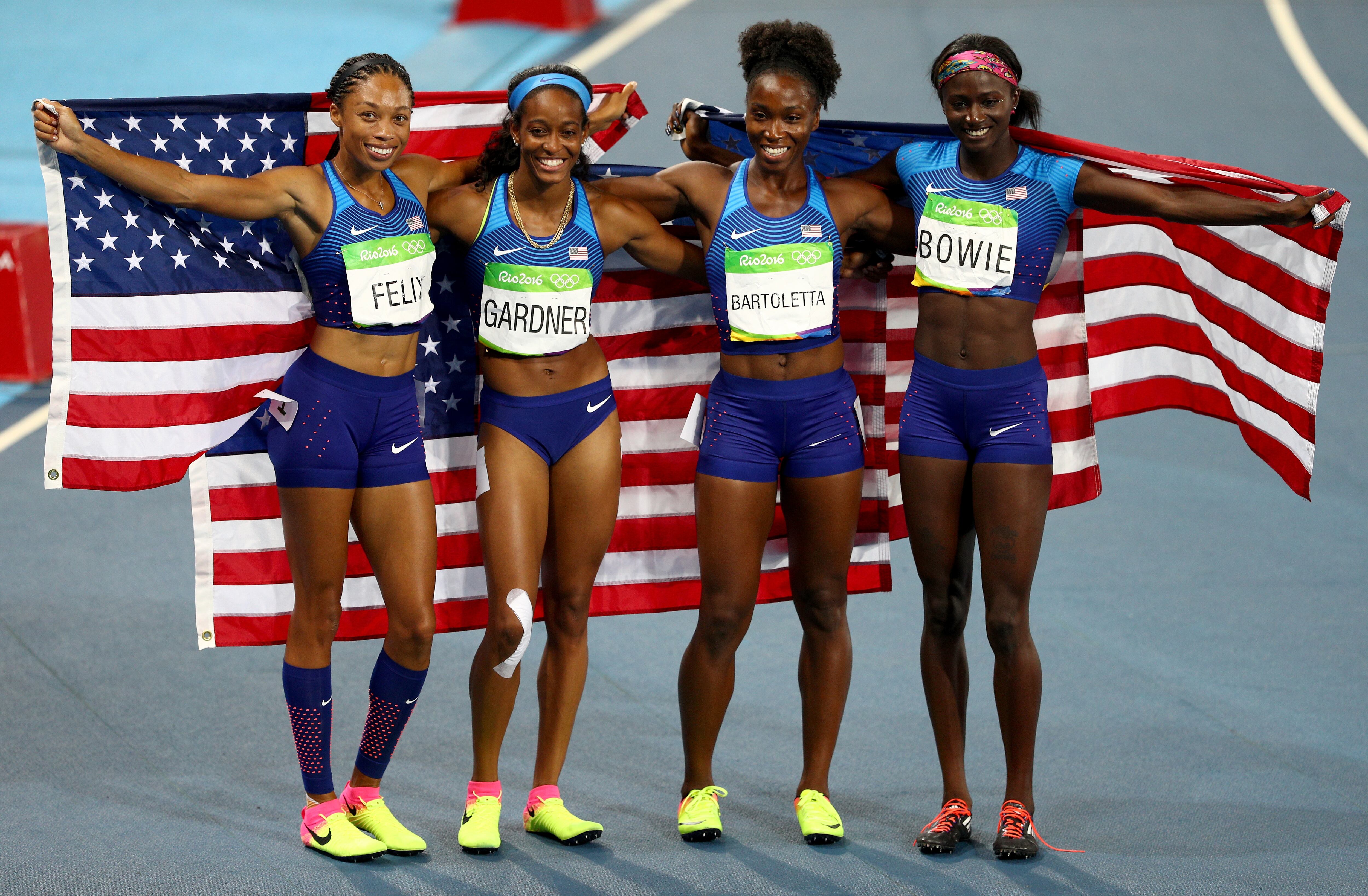 English Gardner, Allyson Felix, Tianna Bartoletta y Tori Bowie, durante los Juegos olípico de Río