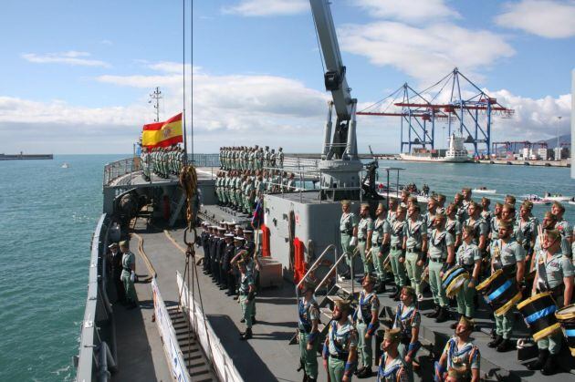 La Legión minutos antes del desembarco en el Puerto de Málaga
