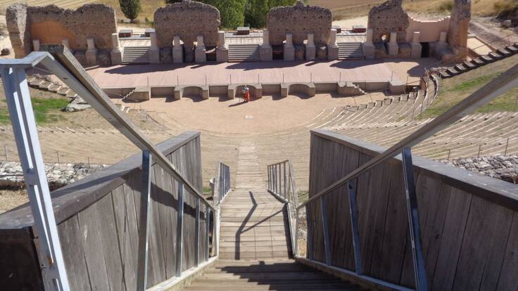 Entrevista con Clara Valladolid, organizadora y dinamizadora del proyecto de divulgación del trabajo arqueológico del yacimiento de Clunia