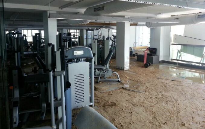 Estado en el que quedó el gimnasio del club Atlético San Sebastián en la Concha por efecto del temporal en la madrugada del 2 de febrero