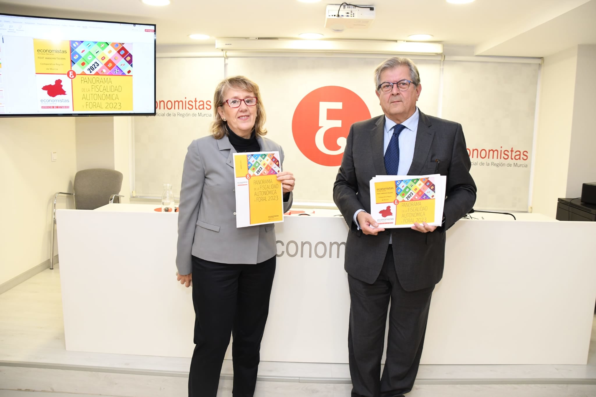 El Colegio de Economistas presenta el estudio Panorama de la fiscalidad autonómica 2023 de la Región de Murcia