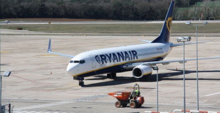 L&#039;aeroport segueix perdent pistonada.