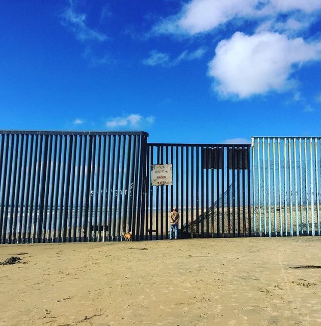 Aspecto del muro con México en la zona de San Diego