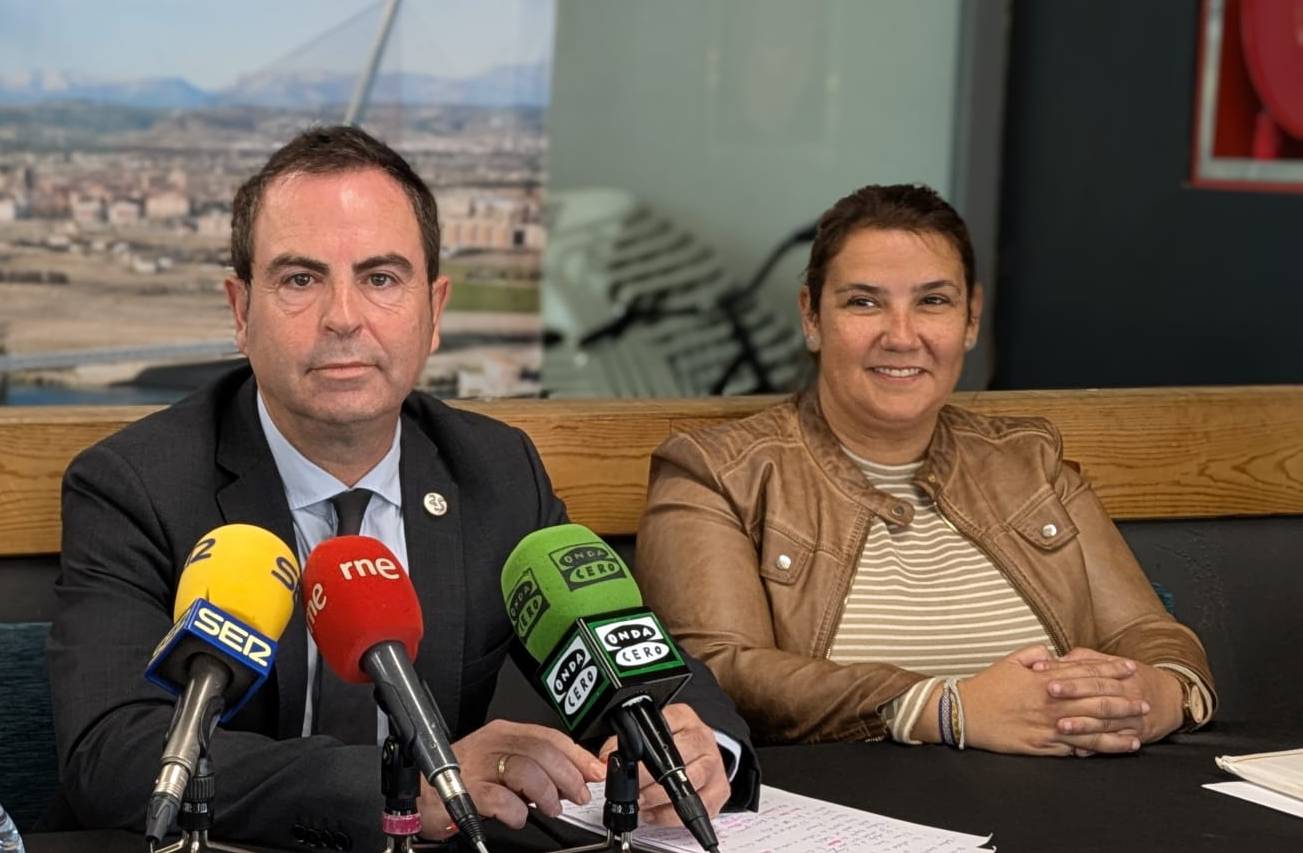 José Gutiérrez y Tita García Élez durante la comparecencia para hacer balance del año