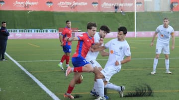 El equipo de Roberto Bas, por primera vez en la temporada en zona de promoción, recibe este domingo al líder