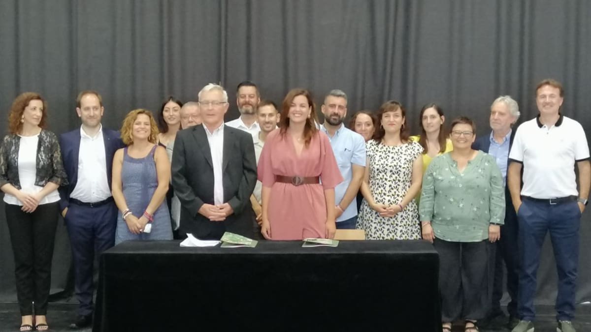 Sandra Gómez y Joan Ribó firman el "Pacto del Rialto"