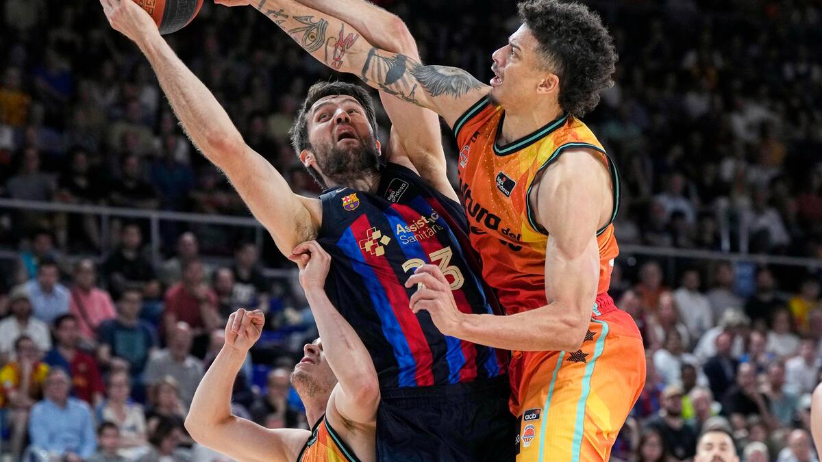 Valencia Basket pierde en el Palau Blaugrana el primer partido de la serie de cuartos en la lucha por el título (84-74)