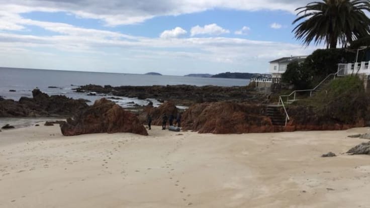 Aparece un cadáver enla Playa de Areas