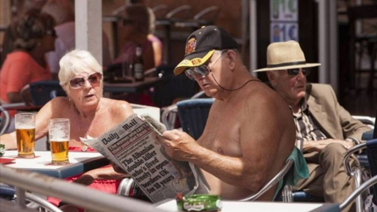 Británicos residentes en la provincia aceleran los trámites para obtener la residencia