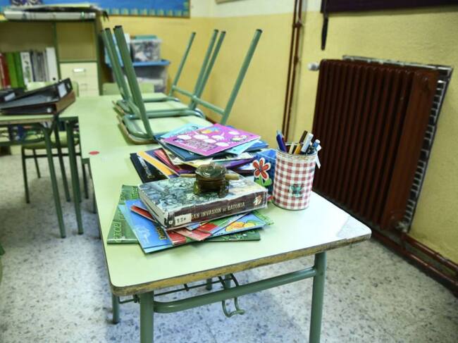 Imagen de archivo de un aula escolar