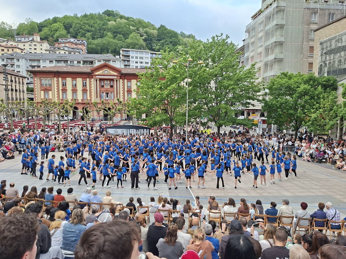 EH Bildu de Eibar acusa al gobierno municipal de "improvisación" y "prepotencia" al organizar al homenaje a Oyarzabal y Gorrotxa