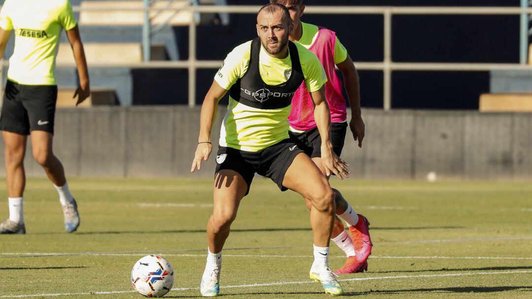 Keidi Bare, en el entrenamiento del Málaga del martes