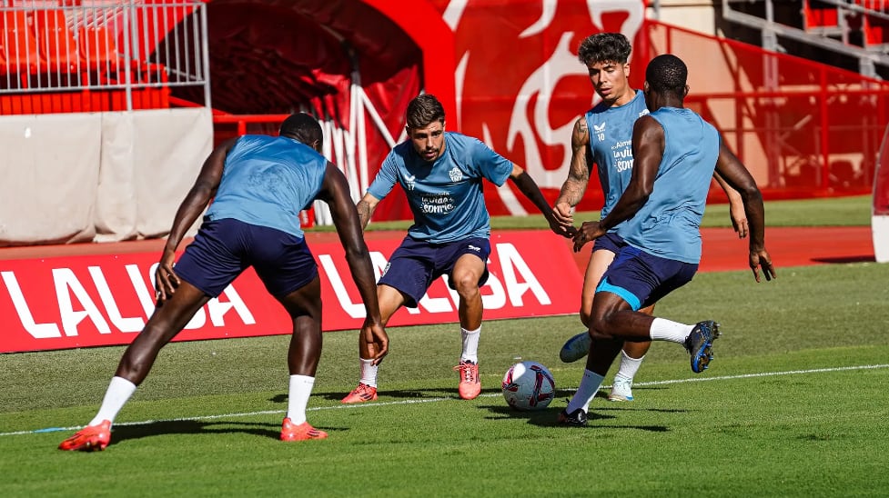 Imagen del entrenamiento de este jueves, ya con la vuelta de Gonzalo Melero.