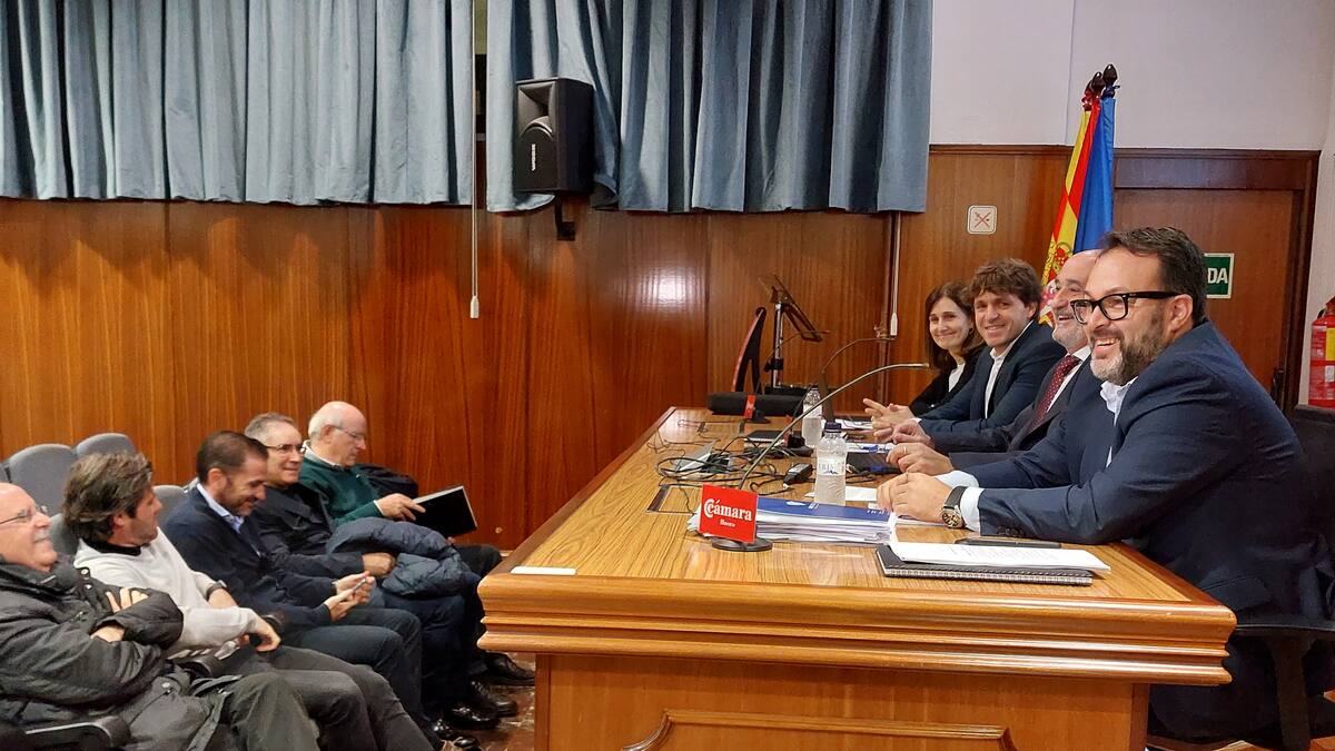 La SD Huesca renueva su consejo de administración en el que continúan Fernando Callizo y Alberto Larraz