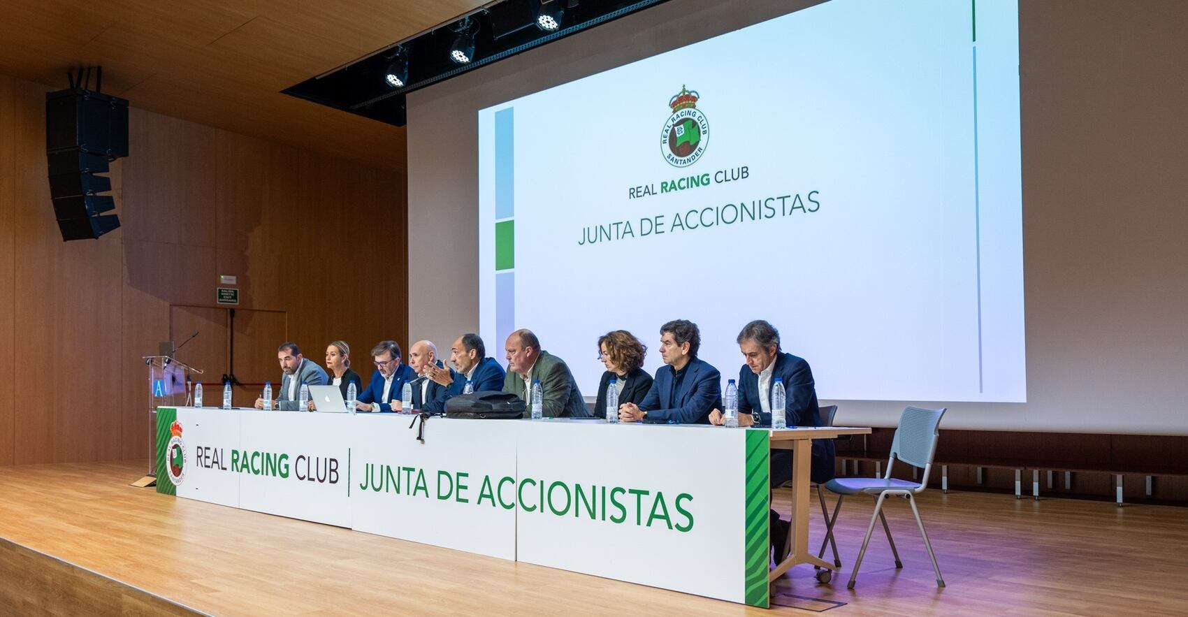 Imagen de la última Junta.