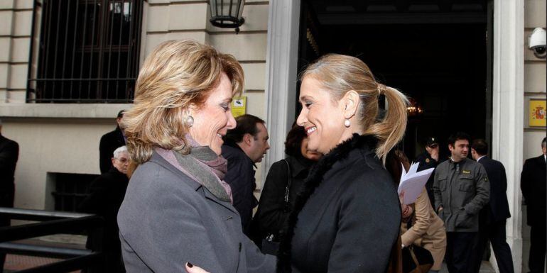 Esperanza Aguirre y Cristina Cifuentes, en una fotografía de archivo.