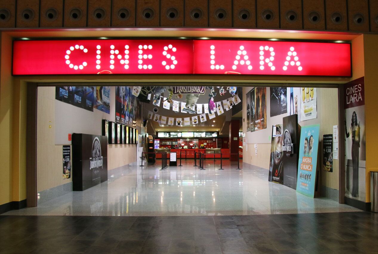 Cines Lara en Camaretas (Soria)