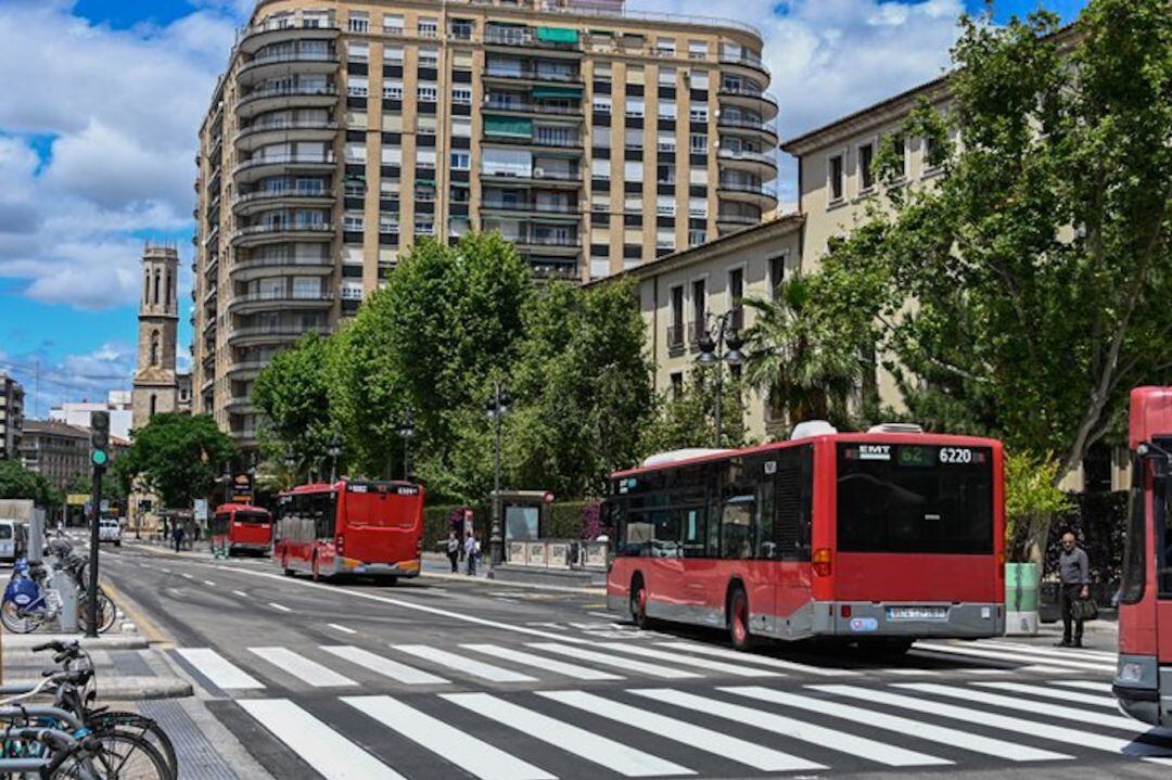 La EMT de València ha sufrido una disminución de hasta el 90% de los usuarios debido a la pandemia del coronavirus.