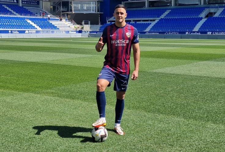 Rubén Pulido ha sido presentado en El Alcoraz