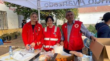 Voluntarios y vecinos unidos en la reconstrucción de Mira tras la riada por la DANA