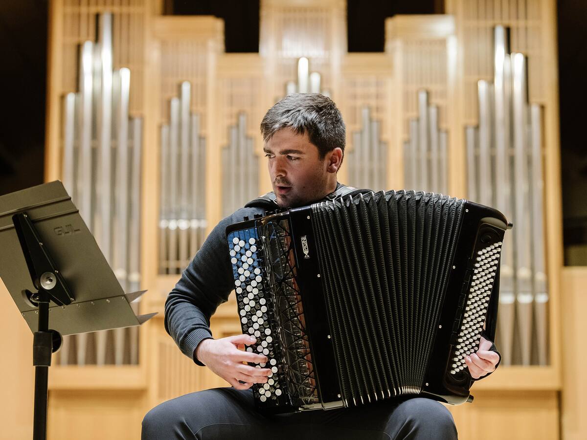 Música clásica de acordeón en el Auditorio del Conservatorio de Ponferrada