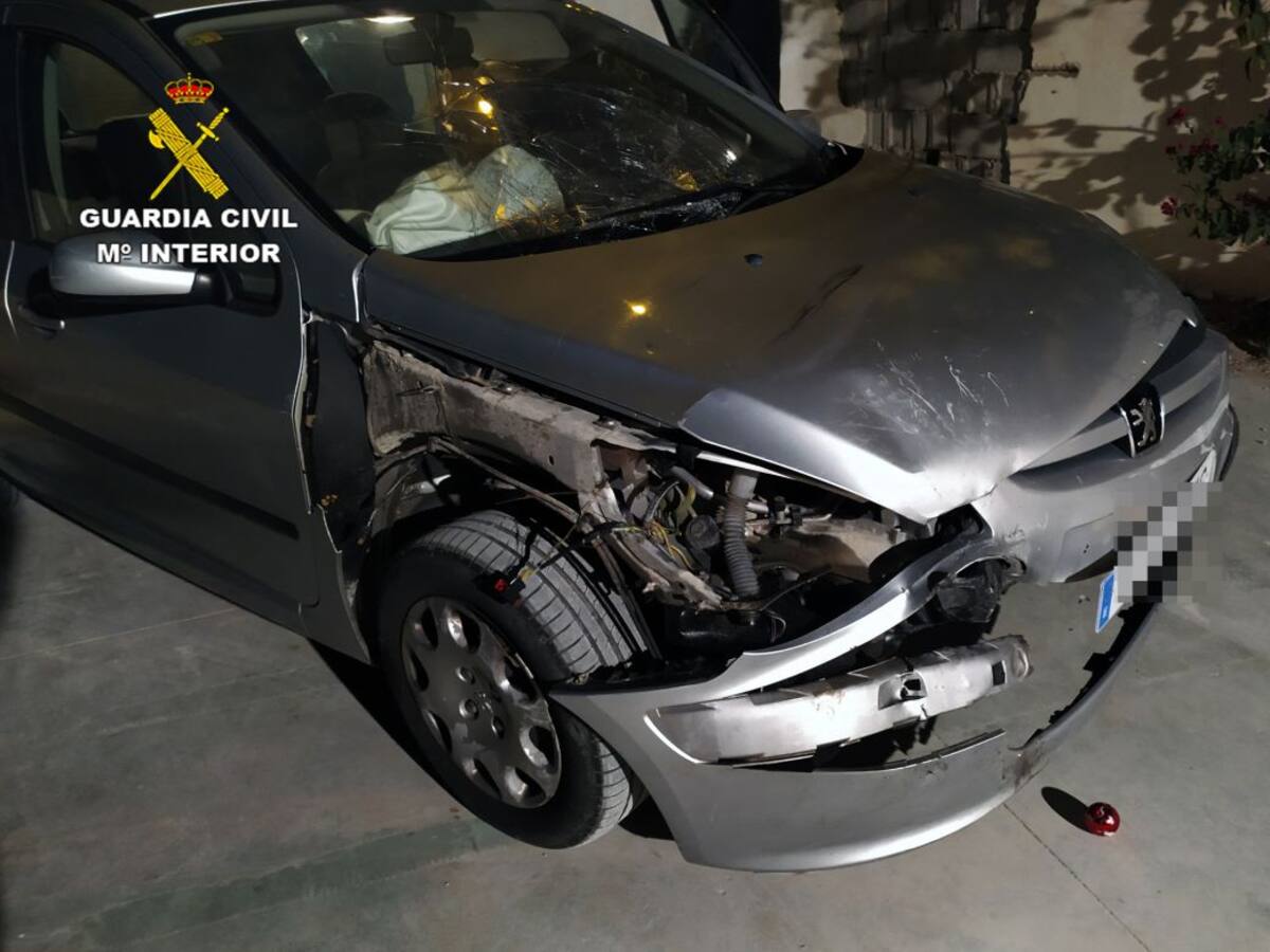 La guardia civil detiene a un joven que se dio a la fuga tras atropellar a dos motoristas