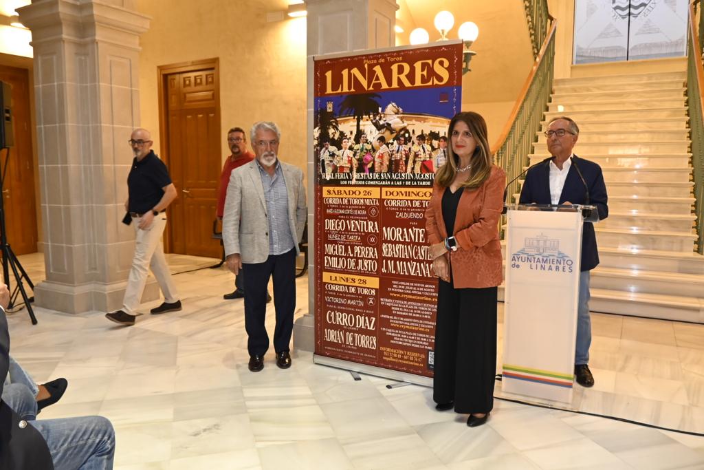 Juan Reverte y Auxi del Olmo en la presentación de la feria taurina de Linares