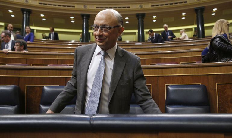 El ministro de Hacienda en funciones, Cristobal Montoro, en el Congreso