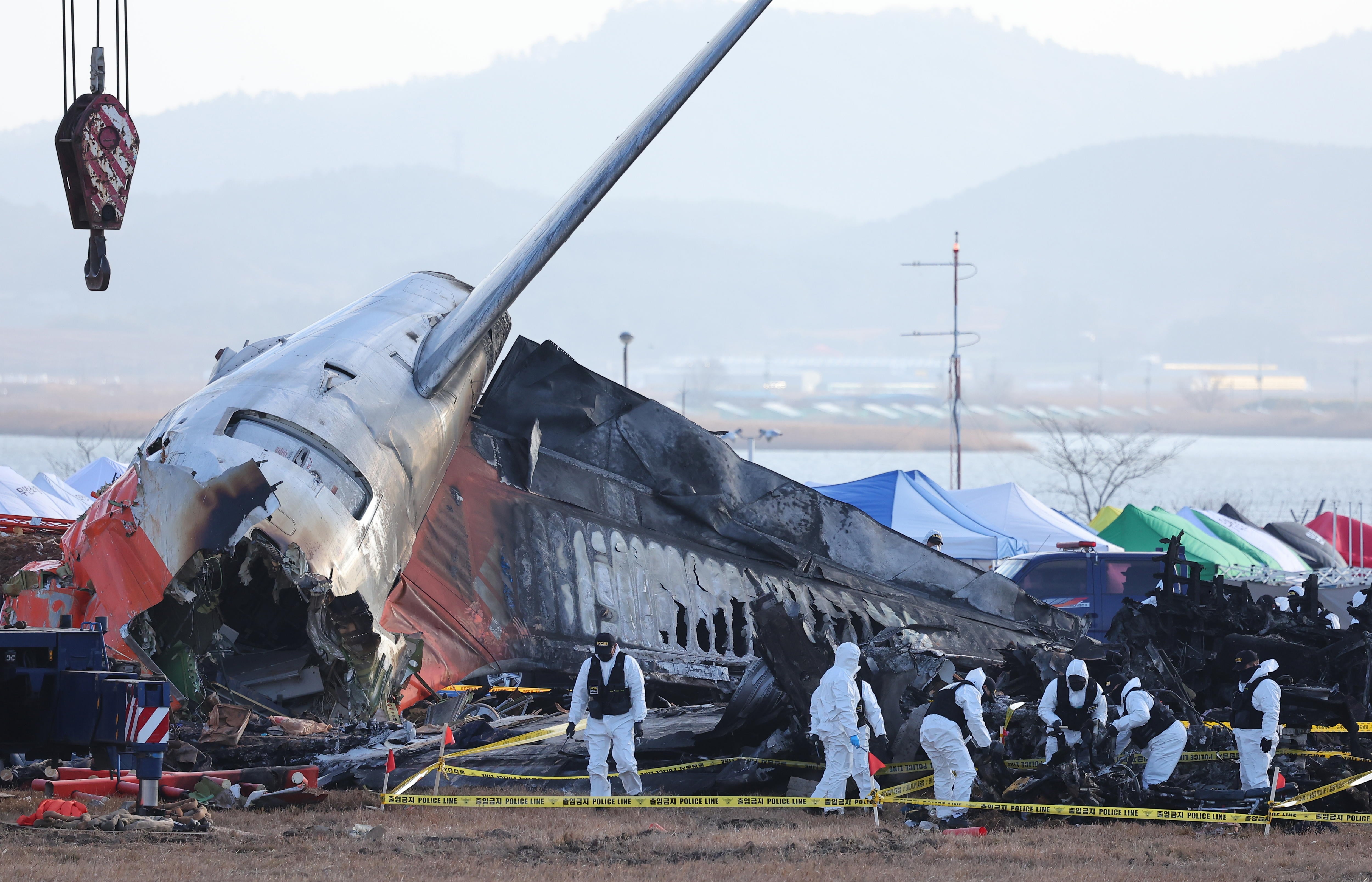 Prohíben salir de Corea del Sur al consejero delegado de Jeju Air por el accidente  aéreo con 179 muertos | Internacional | Cadena SER