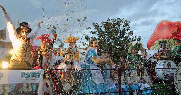 Una de las carrozas de la cabalgata del carnaval 2022