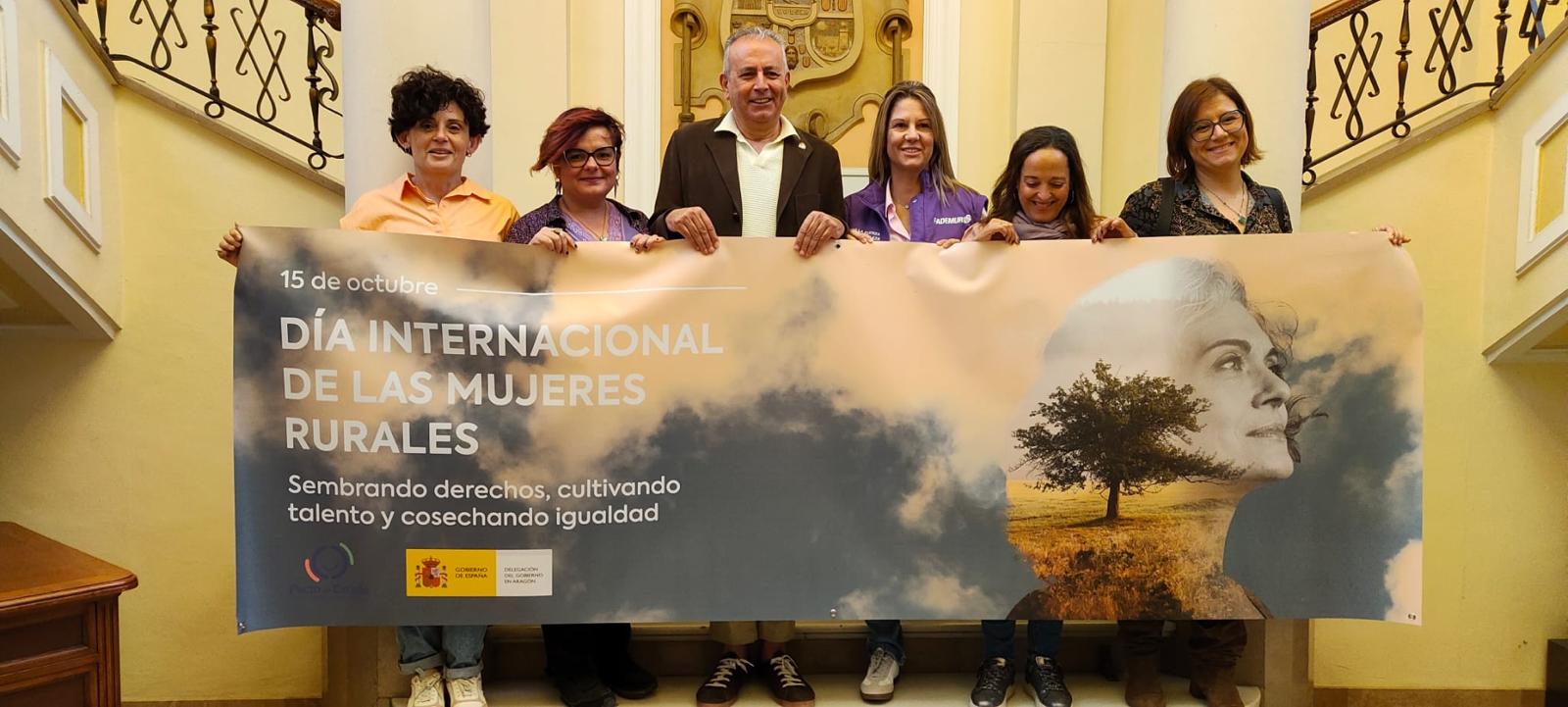 Pancarta por el Día Internacional de las Mujeres Rurales.