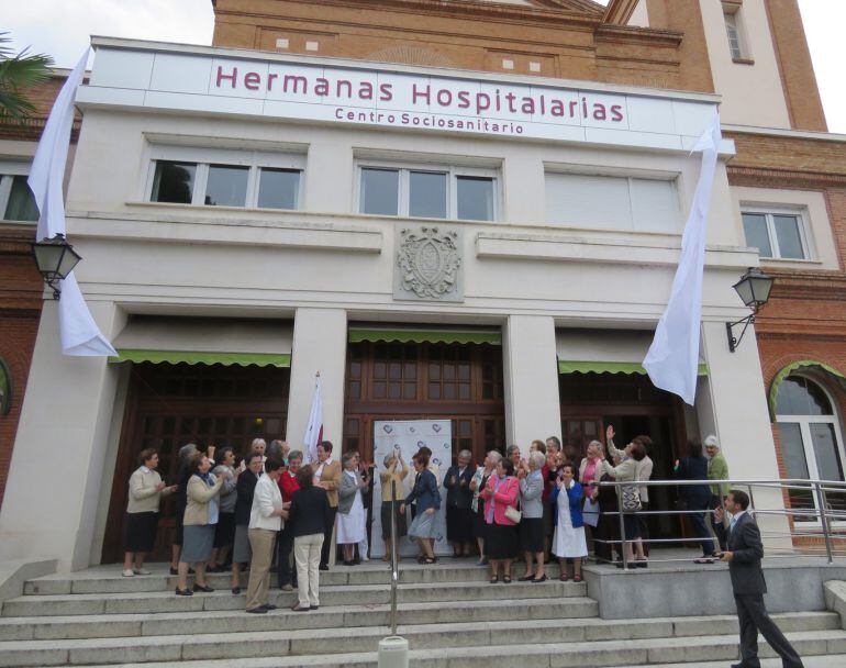 Acto reciente frente al Centro Sociosanitario "Hermanas Hospitalarias".