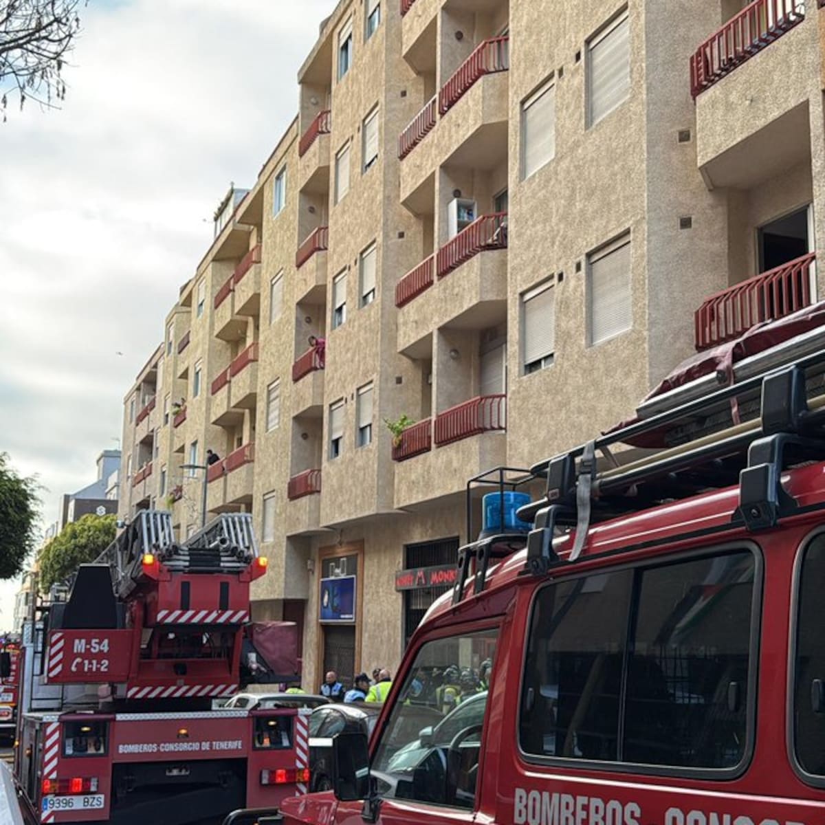 Muere una persona en el incendio de un edificio en La Laguna, Tenerife