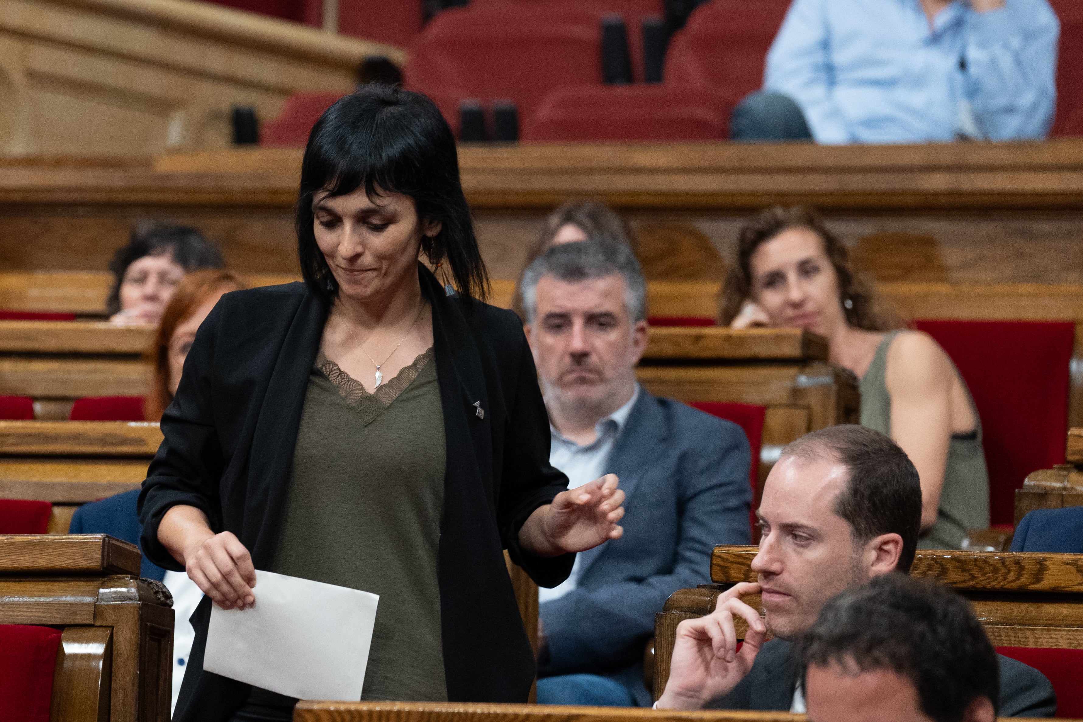 BARCELONA CATALUNYA, ESPANYA - 11 DE JULIOL: L&#039;alcaldessa de Ripoll i diputada d&#039;Aliança Catalana al Parlament de Catalunya, Silvia Orriols, durant una sessió plenària, al Parlament de Catalunya, l&#039;11 de juliol de 2024 a Barcelona, ​​Catalunya, Espanya.