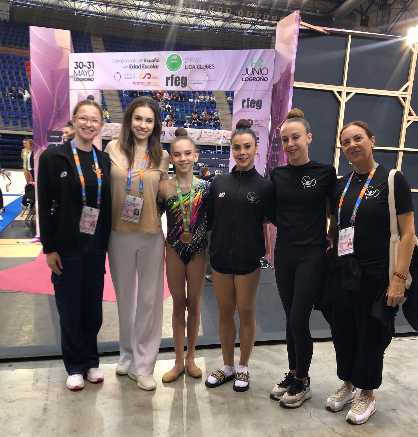 Lisa Garac amb l'equip del CD Ontinyent