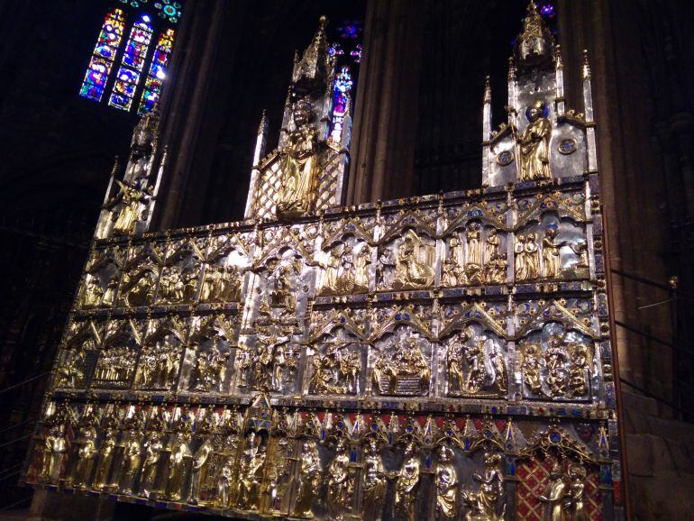 Exposició del retaule restaurat a la Catedral de Girona.