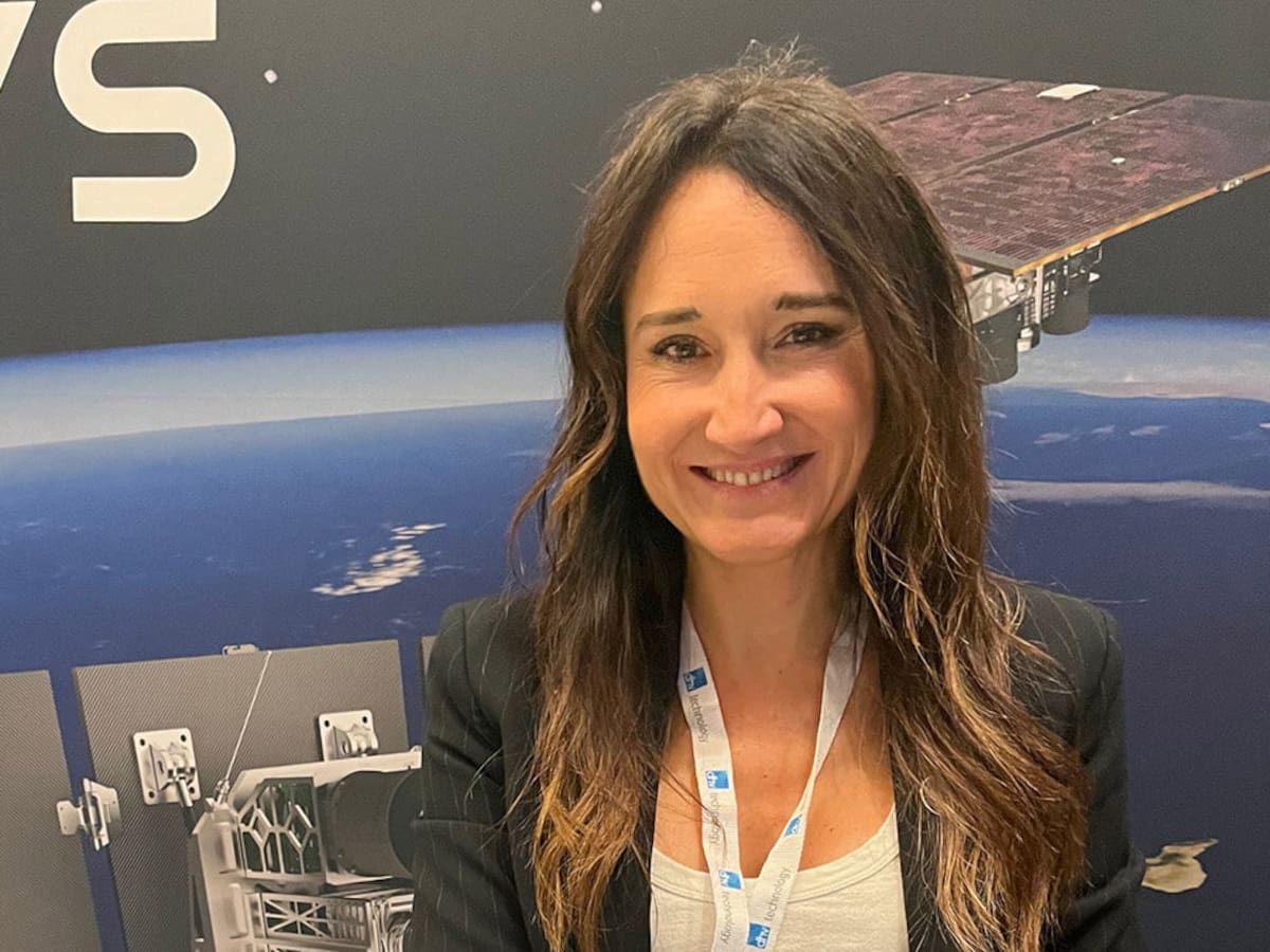 La empresa alavesa AVS trabaja en un satélite para la limpieza de basura espacial