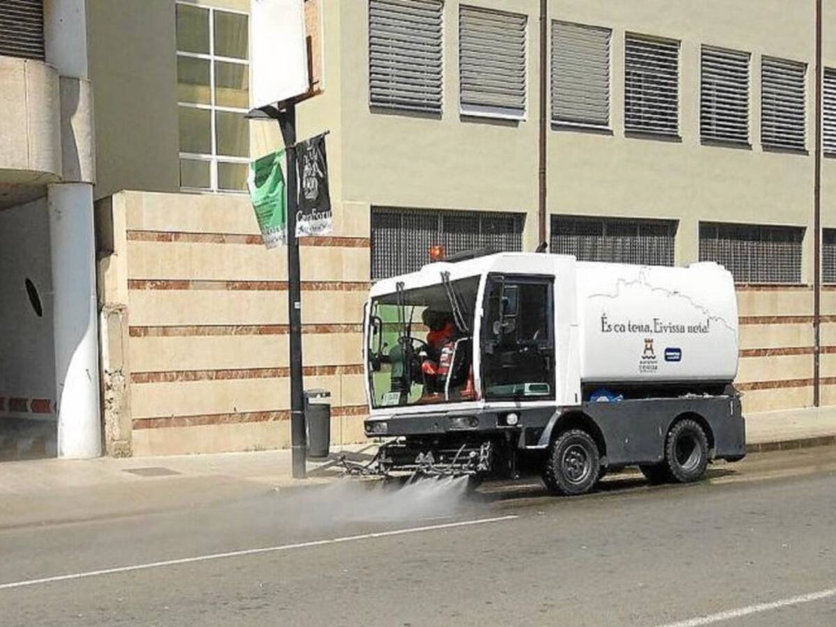 Fines de semana de limpieza intensiva en Cas Serres