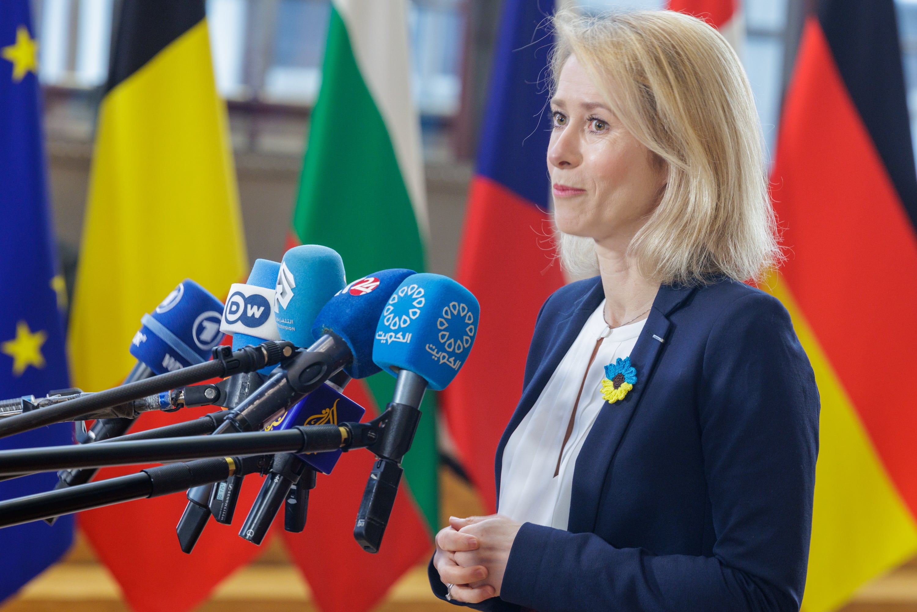 Kaja Kallas, alta representante de la UE, habla con la prensa en Bruselas