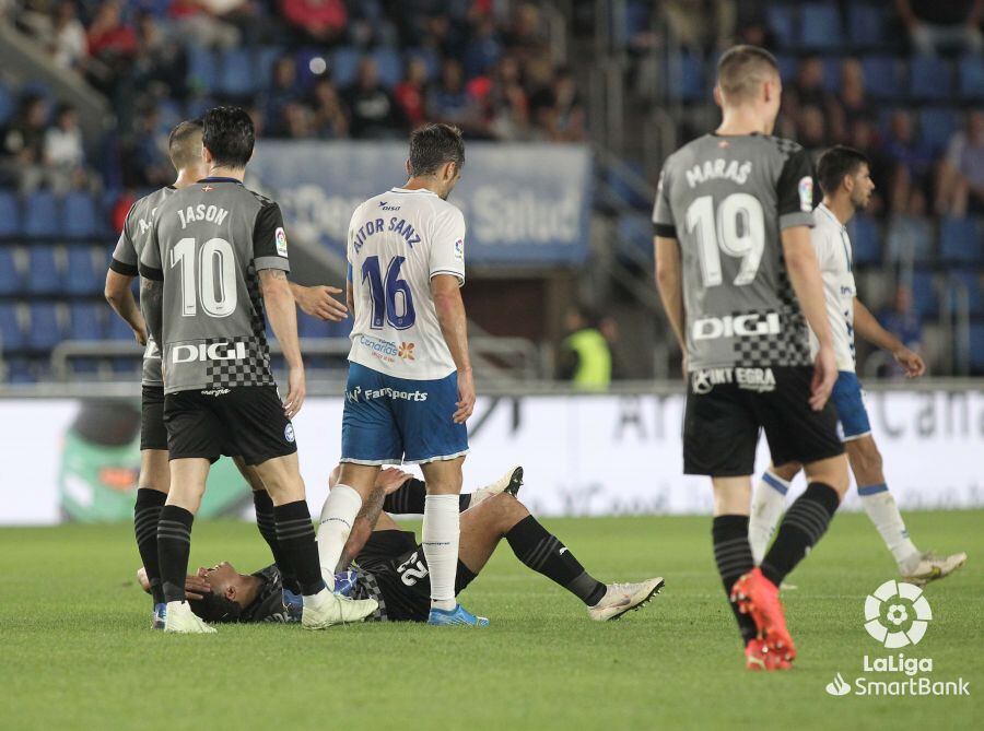 Sedlar, Jason y Maras durante un lance del partido en el Heliodoro Rodríguez López.