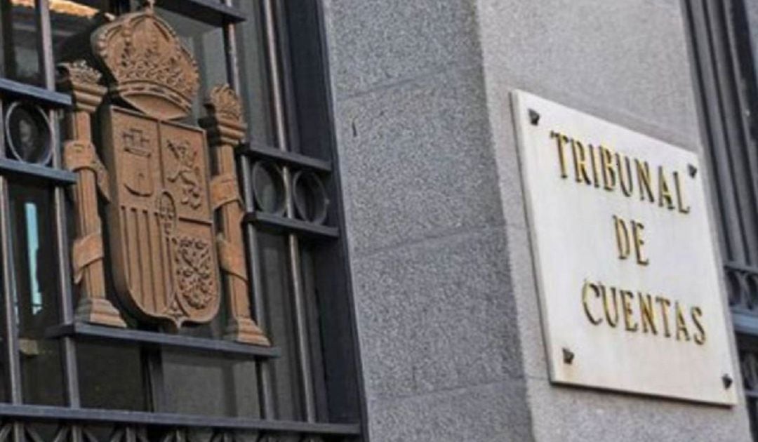 Puerta de entrada a la sede principal del Tribunal de Cuentas en Madrid