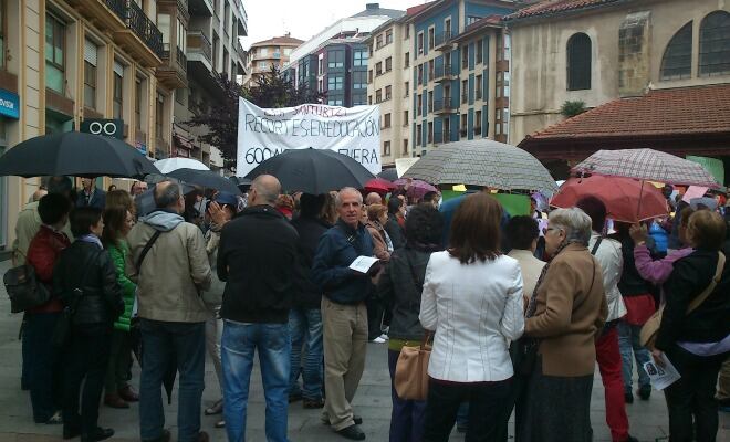 Movilización para defender la estructura actual en el centro de Santurtzi