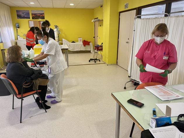 Casi todos los residentes han recibido ya la vacuna en el Centro Infantas Elena y Cristina