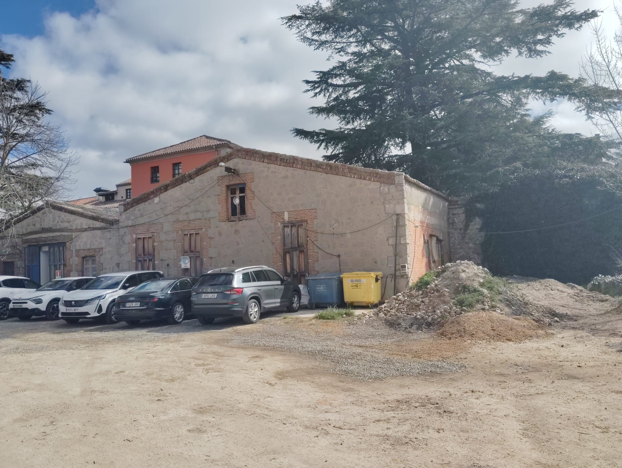El secretario de Estado de Cultura, Jordi Martí, visita la restauración del Palacio de los Águila