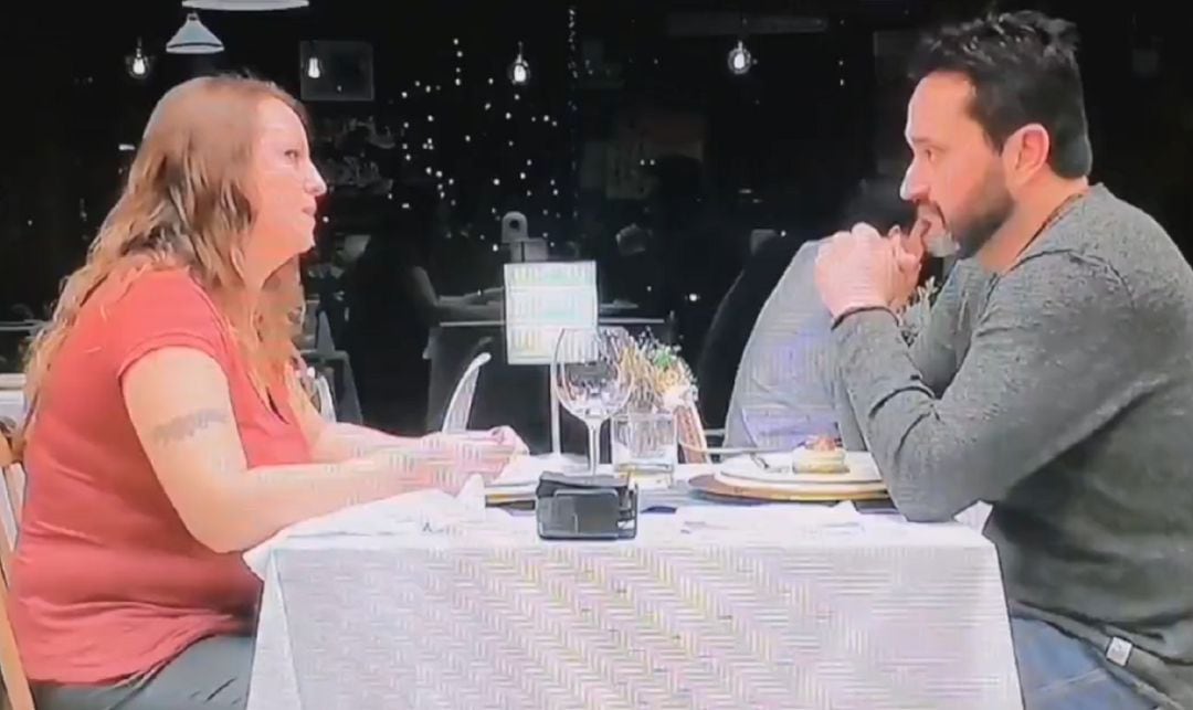 &quot;El mejor momento televisivo&quot;: su cita de &#039;First Dates&#039; dice que no es feminista y su reacción se vuelve viral.