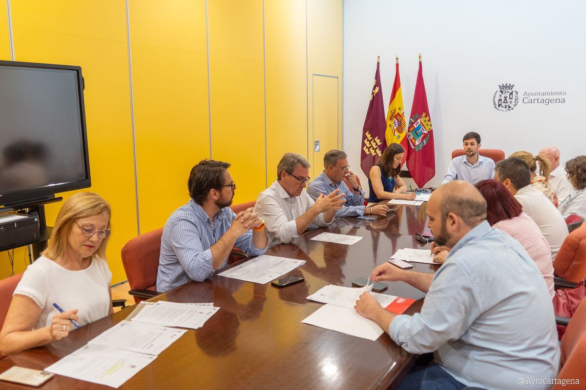 Reunión de la Comisión de Hacienda
