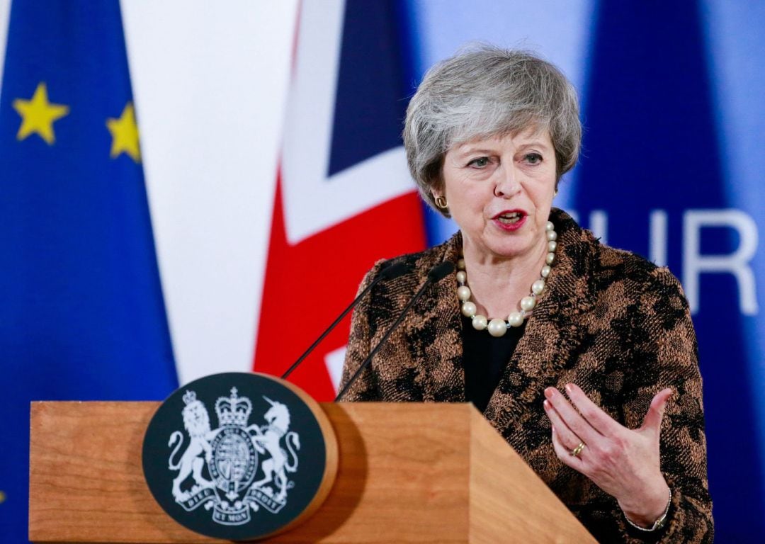 La primera ministra británica, Theresa May, ofrece una rueda de prensa tras la cumbre de líderes de la UE en Bruselas 